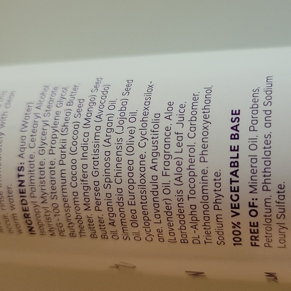 Lavender Body Lotion with Bulgarian Lavender Essential Oil - Picture 3 of 3